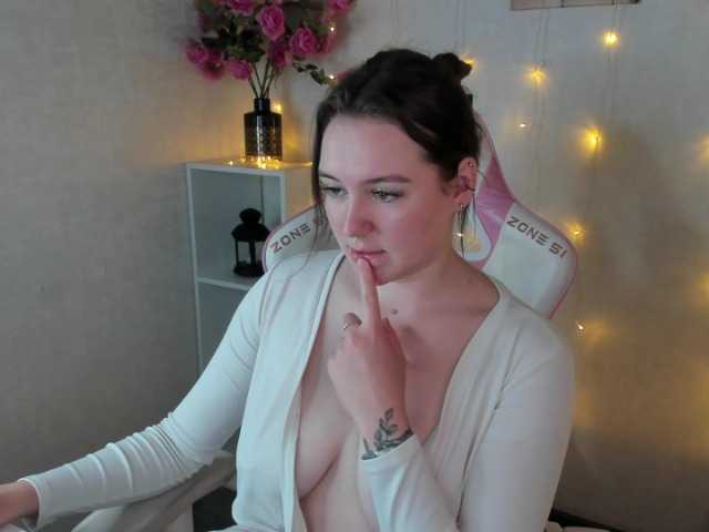 AgataAdriann live cam on BongaCams