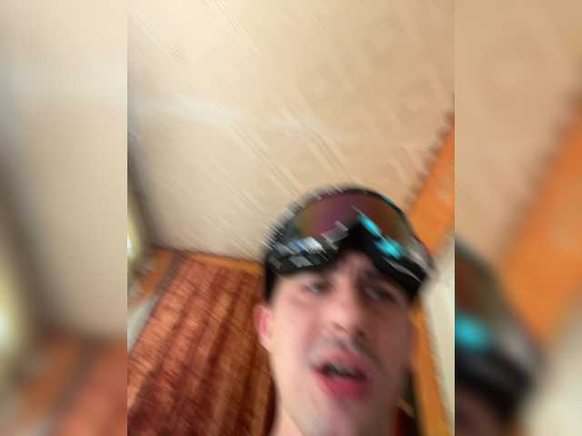 Ssenuyor live webcam show
