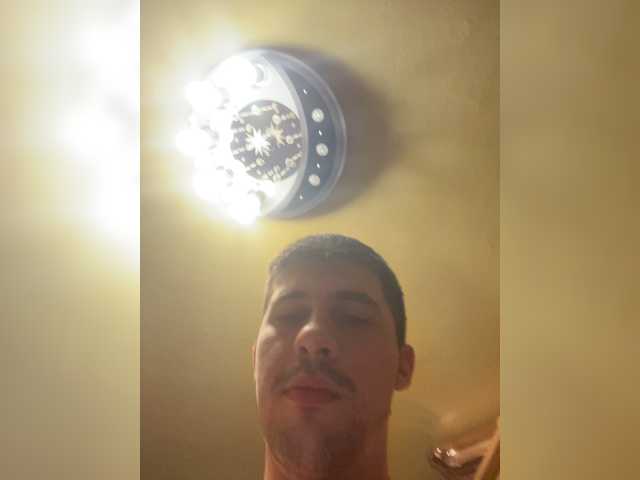 Ssenuyor live webcam show