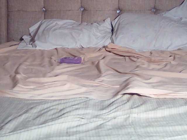 RexFamily3 live cam on BongaCams