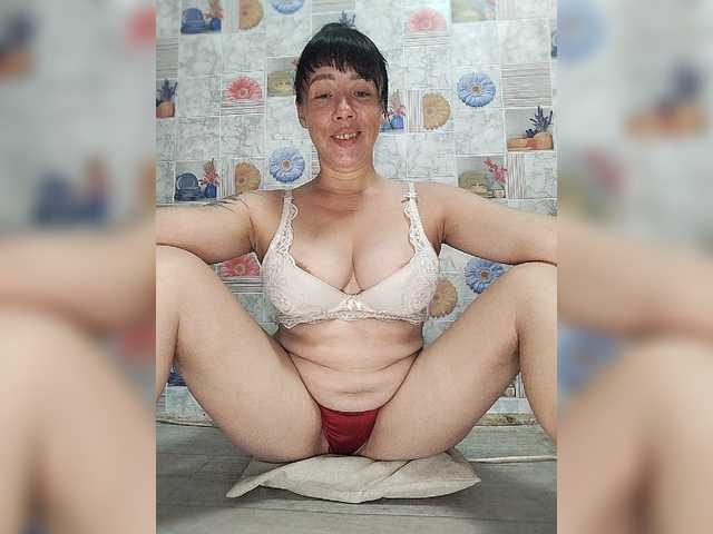 Karina-25 live cam on BongaCams