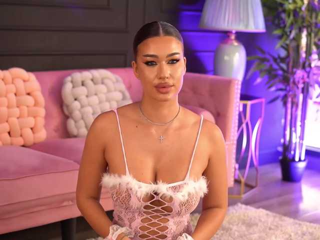 GoldieMaren, live now on BongaCams