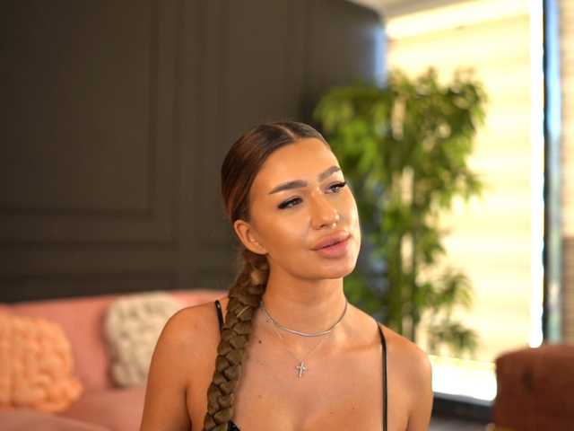 GoldieMaren live cam on BongaCams