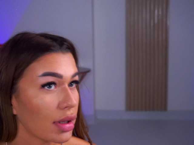 GoldieMaren live cam on BongaCams