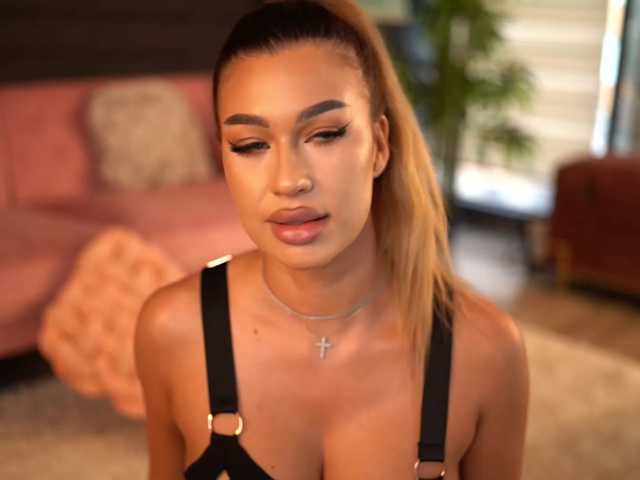 GoldieMaren live cam preview