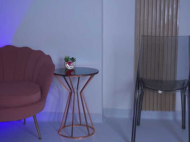 GoldieMaren live cam on BongaCams
