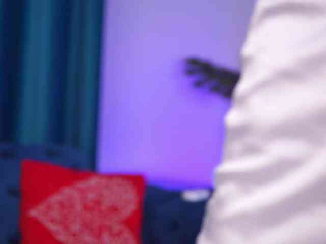 GoldieMaren webcam