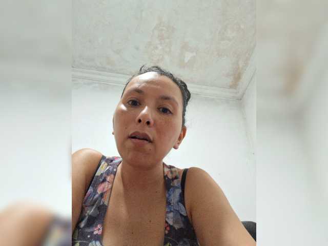 -Meowscarade- live cam on BongaCams