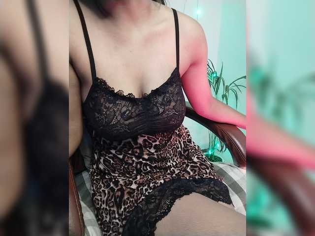 Doll69 live cam on BongaCams
