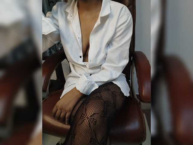 Doll69 live cam on BongaCams