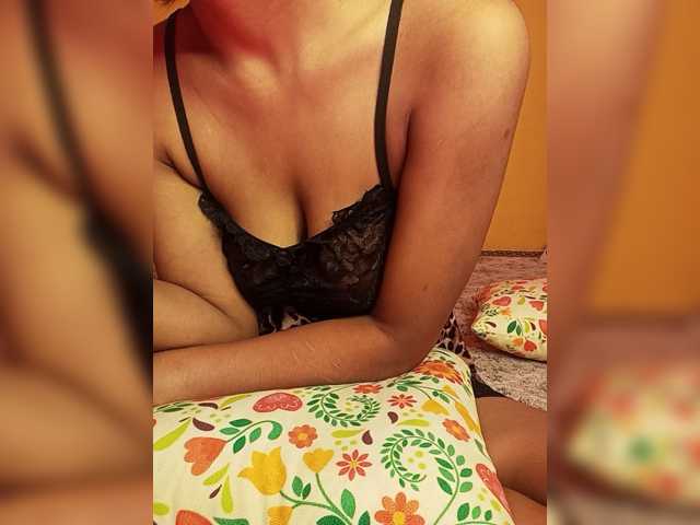 Doll69 live cam on BongaCams