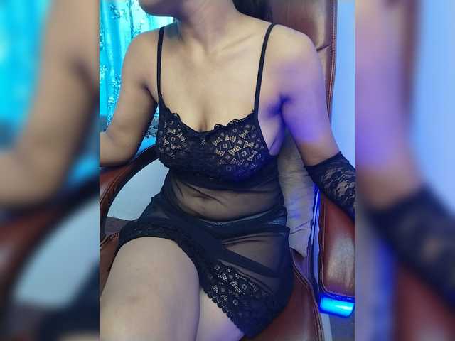 Doll69 live cam on BongaCams