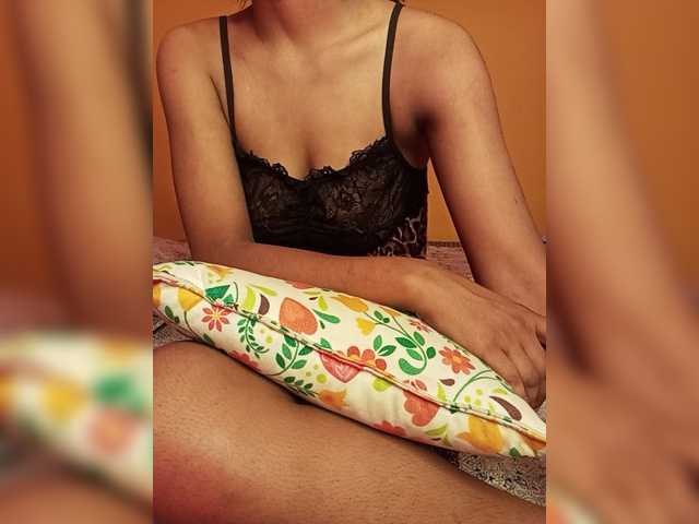 Doll69 live cam on BongaCams