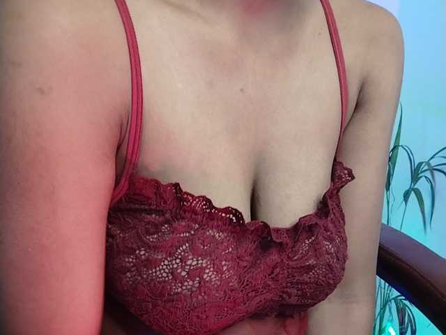 Doll69 live cam on BongaCams