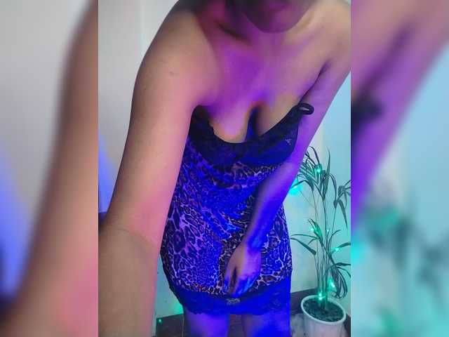 Doll69 live cam on BongaCams