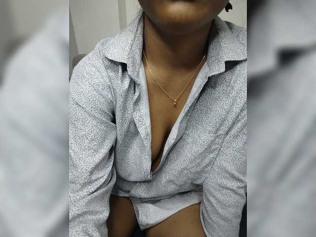 Doll69 live cam on BongaCams