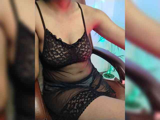 Doll69 Live Webcam on BongaCams