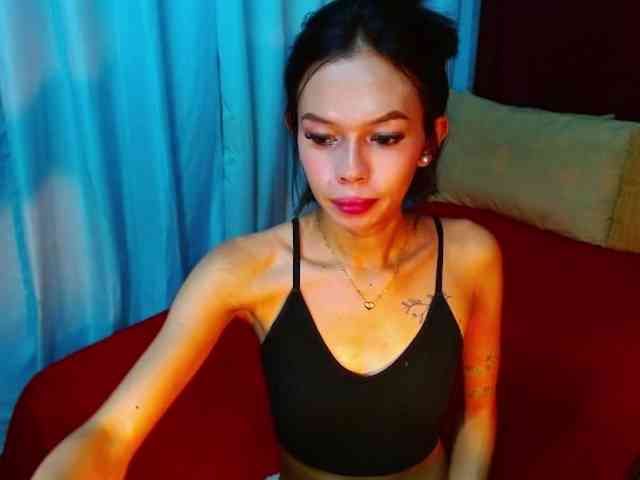 SassyOlivia Live Webcam on BongaCams