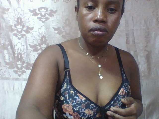 Anita4 live cam on BongaCams