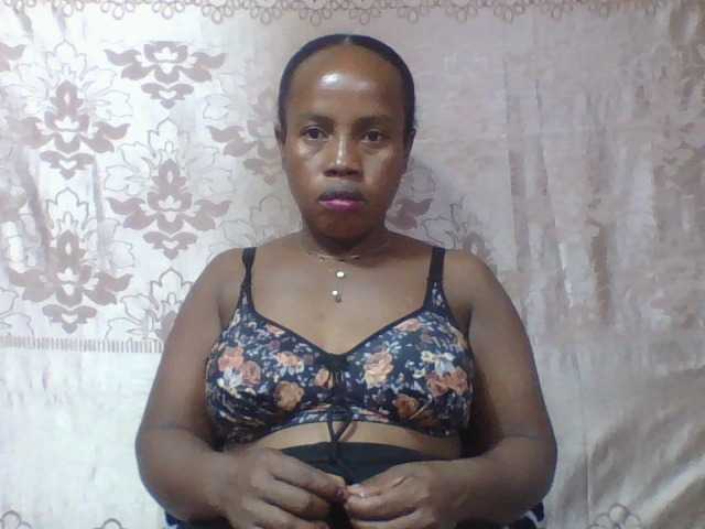 Anita4 live cam on BongaCams