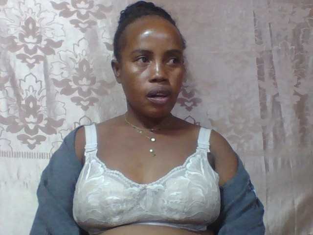 Anita4 live cam on BongaCams