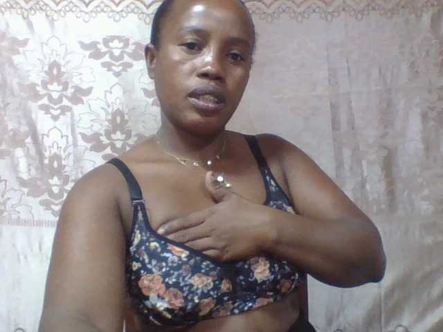 Anita4 live cam on BongaCams