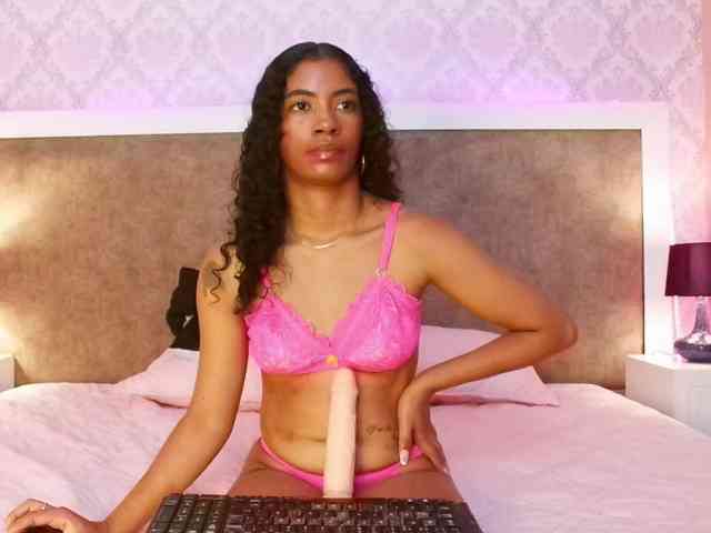MilaBelle Live Webcam on BongaCams