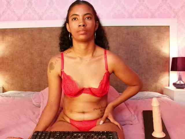 MilaBelle webcam