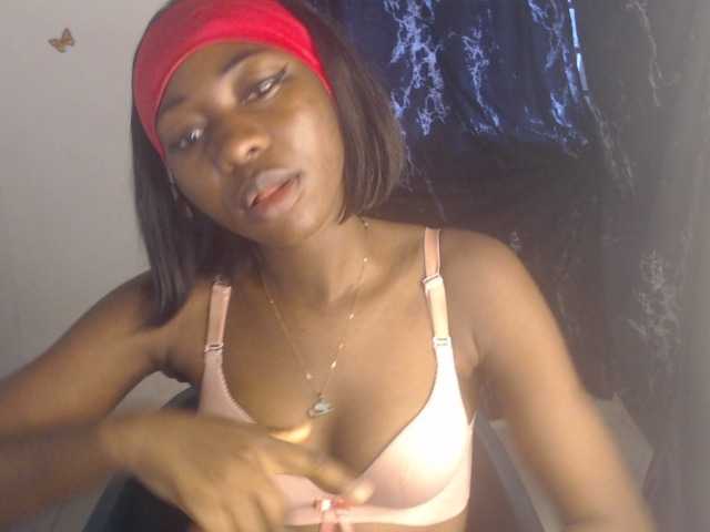 Nastywet-eva live cam on BongaCams