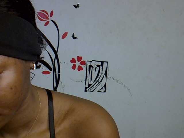 Nastywet-eva live cam on BongaCams