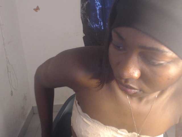 Nastywet-eva live cam on BongaCams