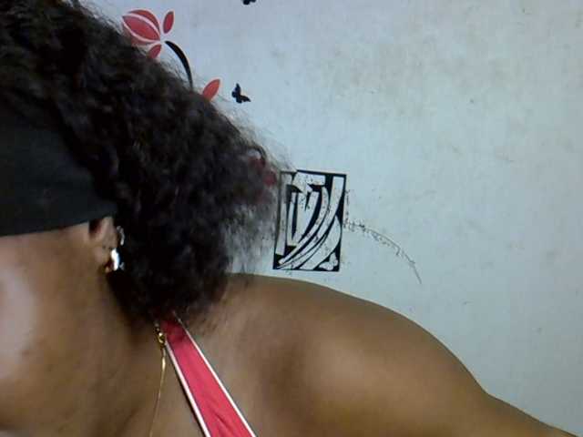Nastywet-eva live cam on BongaCams