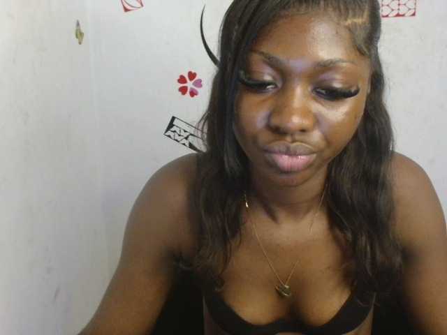 Nastywet-eva live cam on BongaCams