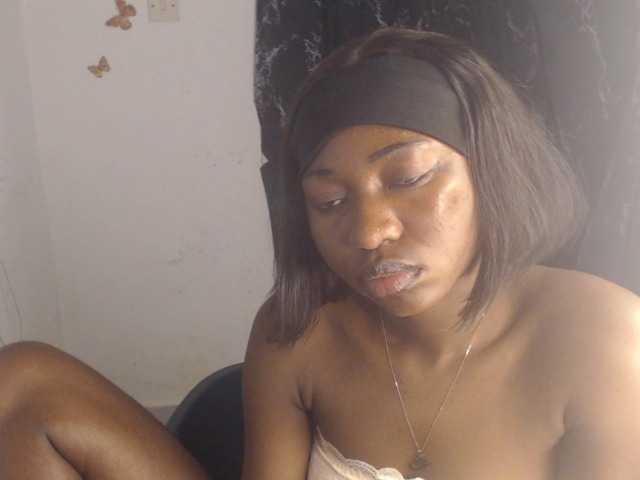 Nastywet-eva live cam on BongaCams