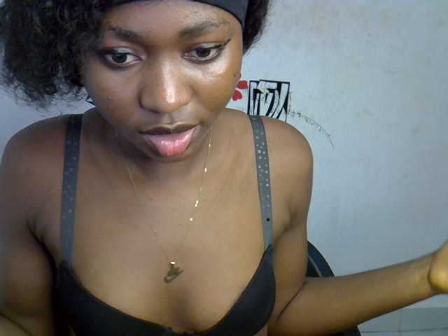 Nastywet-eva live cam on BongaCams