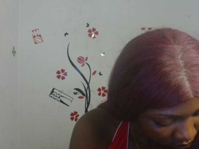 Nastywet-eva live cam on BongaCams