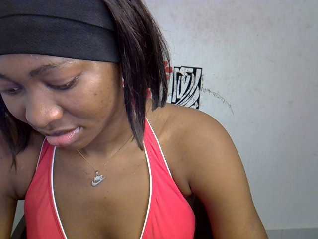 Nastywet-eva live cam on BongaCams