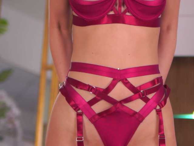AlyonaKatya, live now on BongaCams