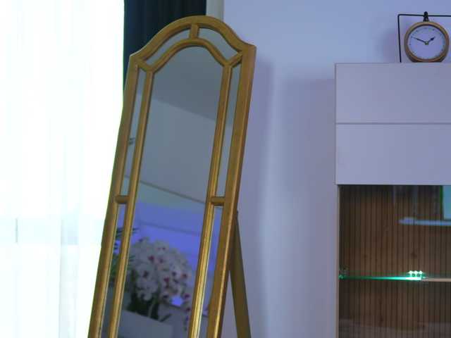 AlyonaKatya live cam on BongaCams