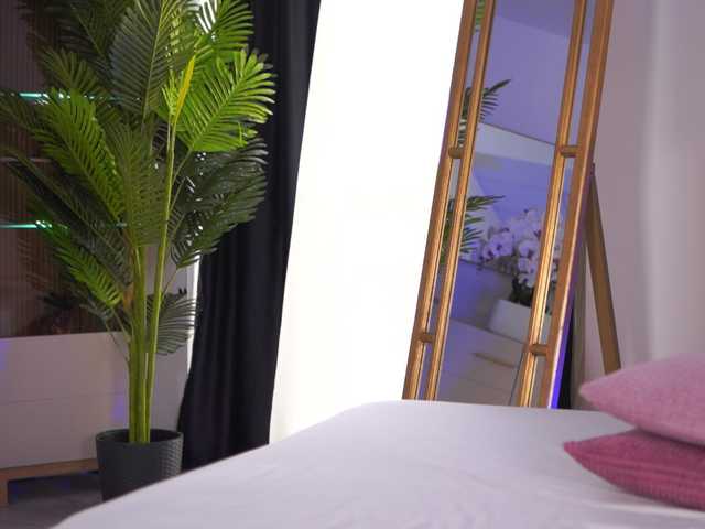AlyonaKatya live cam on BongaCams