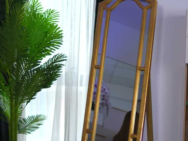 Sex chat gratuit in direct cu AlyonaKatya pe BongaCams