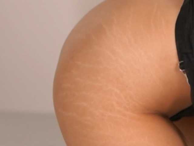 AlyonaKatya live cam on BongaCams