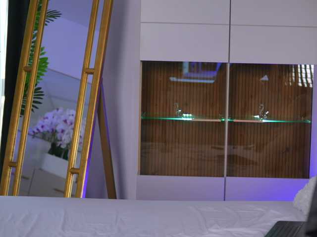 AlyonaKatya live cam on BongaCams