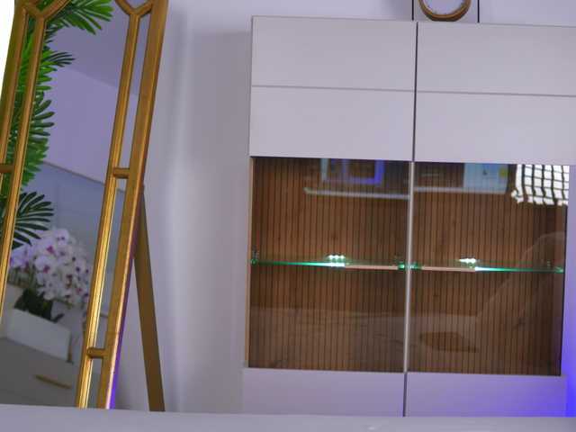 AlyonaKatya live cam on BongaCams