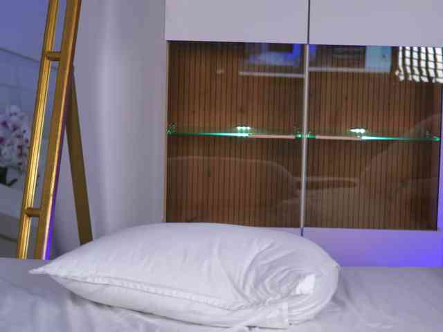 AlyonaKatya Live Webcam on BongaCams