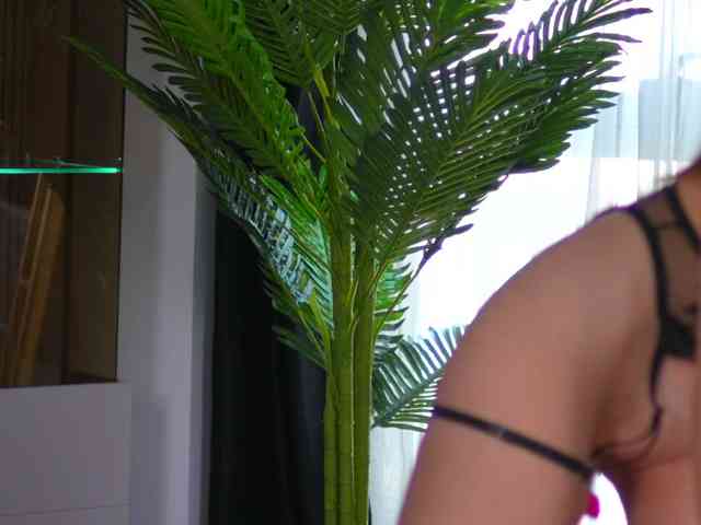 AlyonaKatya Live Webcam on BongaCams