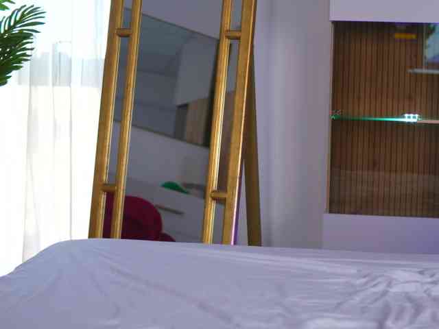 AlyonaKatya Live Webcam on BongaCams