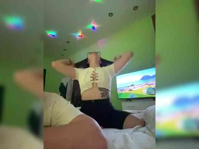 Model: HelloFuck777