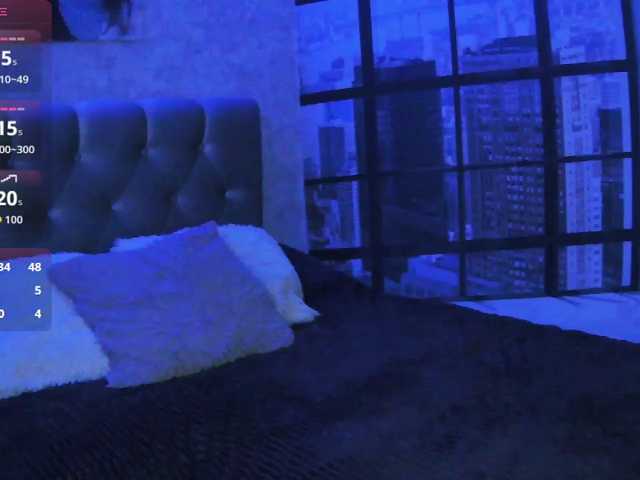 AgathaMyers, en directo ahora en BongaCams