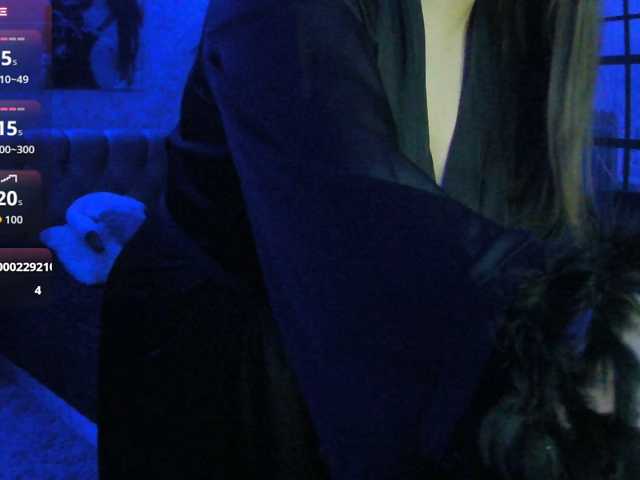 AgathaMyers live cam on BongaCams